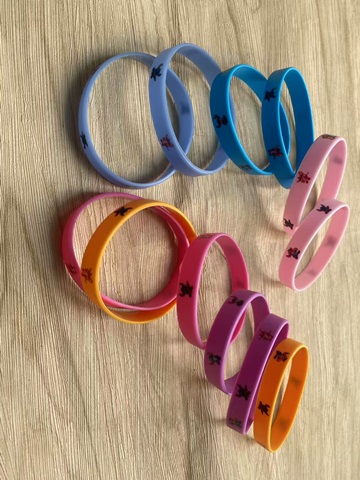 Ring display case front view
